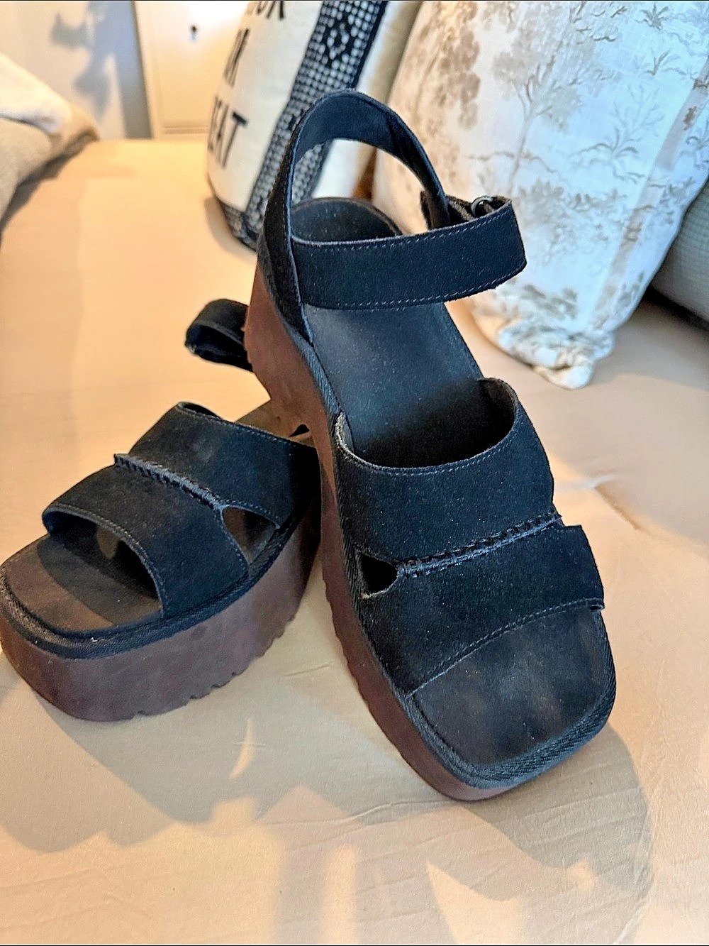 UGG Goldenstar Platform Sandal Black Platform Sandals